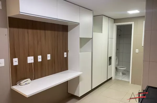 Apartamento com 3 suítes, próximo a Av. Washington Soares