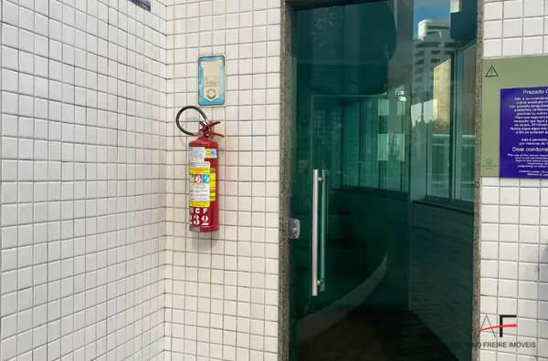 Apartamento mobiliado com 2 quartos no Condomínio Beach Class