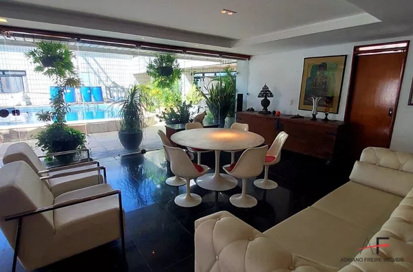 Excelente Cobertura com 3 suítes para venda no Meireles