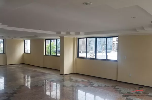 Excelente apartamento para venda na Praia de Iracema