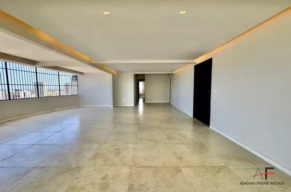 COBERTURA DE LUXO À VENDA – PRÓXIMO AO RIOMAR