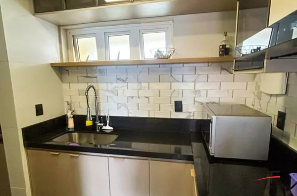 Excelente Apartamento Mobiliado com 2 quartos para Venda no Meireles