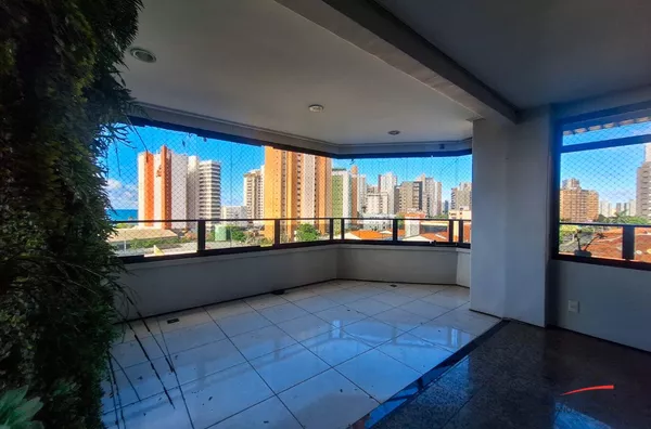 Apartamento Vista Mar com 4 quartos para Locação no Meireles