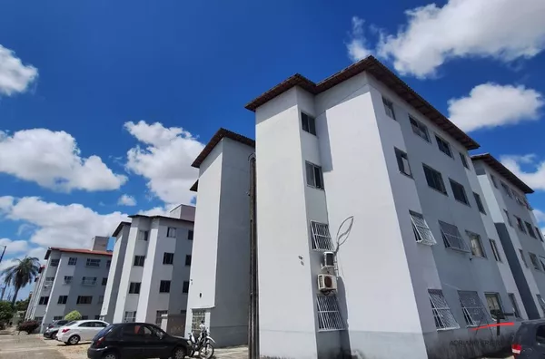 Apartamento com 2 quartos para venda no Passaré