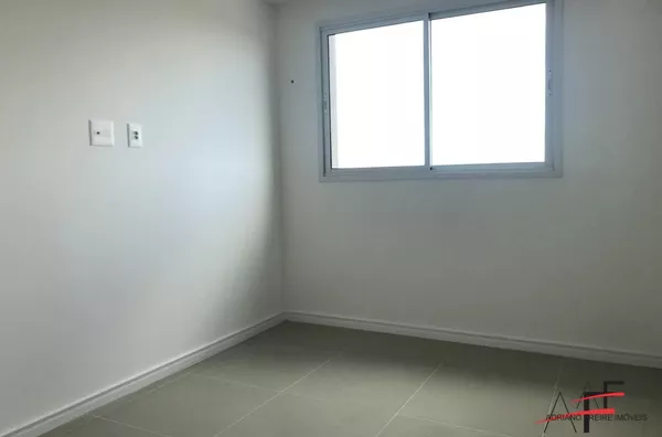 Apartamentos com 2 quartos e lazer completo no Praça da Luz.