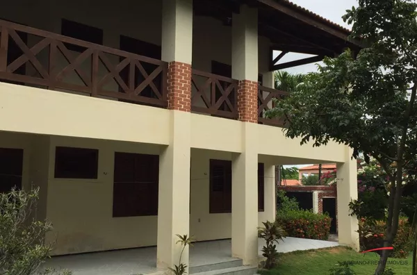 Casa Duplex com 7 suítes para venda no Centro de Beberibe