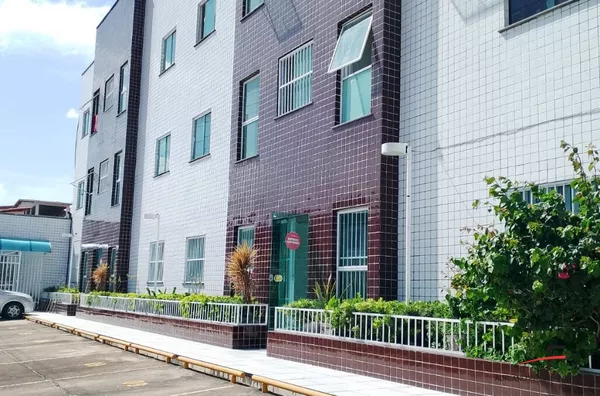 Apartamento com 2 quartos para locação na Messejana