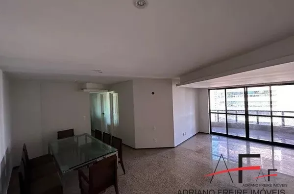 Apartamento projetado com excelente vista para o Cocó