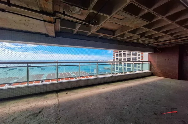 Apartamento Alto Padrão, 4 quartos para Venda no Meireles