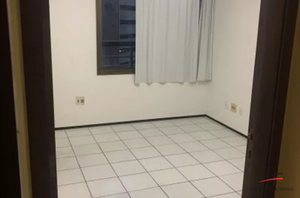 Apartamento com 2 quartos, próximo a Praça Portugal