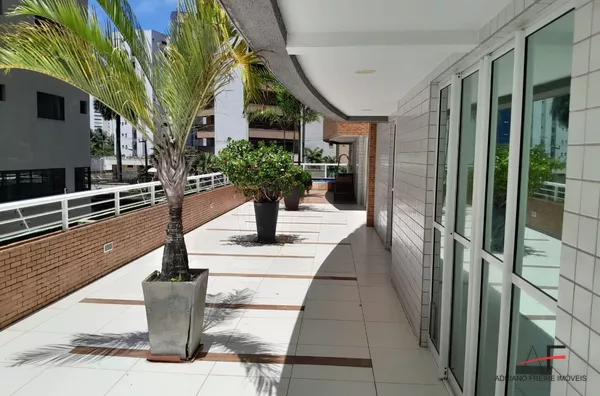 Apartamento Porteira Fechada com Vista Mar, 2 quartos para Venda no Meireles