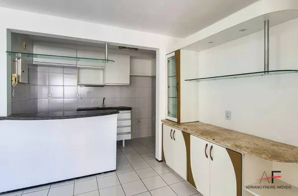 Excelente Apartamento com 3 quartos para Venda no Meireles