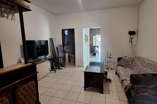 Casa com 3 quartos para Venda na Cidade dos Funcionários