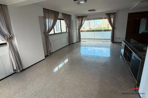 Apartamento projetado com 4 quartos para Venda no Meireles
