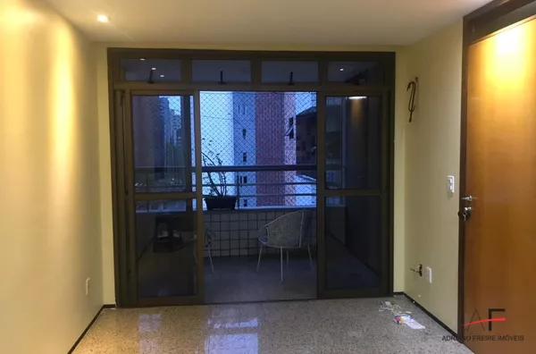 Excelente Apartamento com 2 quartos, próximo a Praça Portugal