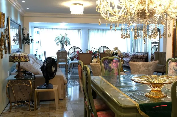 Apartamento Mobiliado com 3 quartos no Meireles