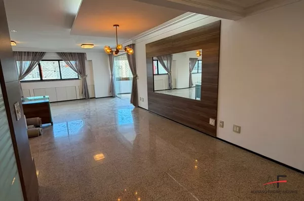 Apartamento projetado com 4 quartos para Venda no Meireles