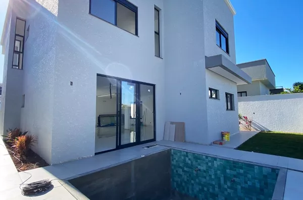 Sobrado novo para VENDA E LOCAÇÃO no Condomínio Residencial Terras Alpha 2 em Pato Branco - PR 