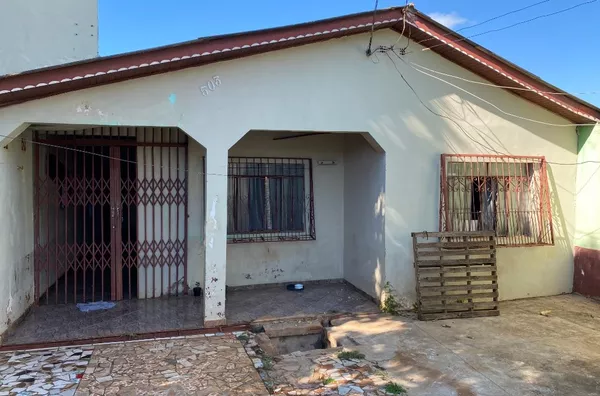 Terreno com casa para venda no bairro Jardim Marisa em Pato Branco - PR