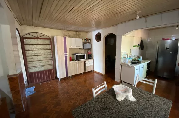 Terreno com casa para venda no bairro Jardim Marisa em Pato Branco - PR