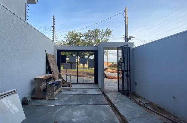 Sobrado para venda no bairro AKLP em Pato Branco - PR