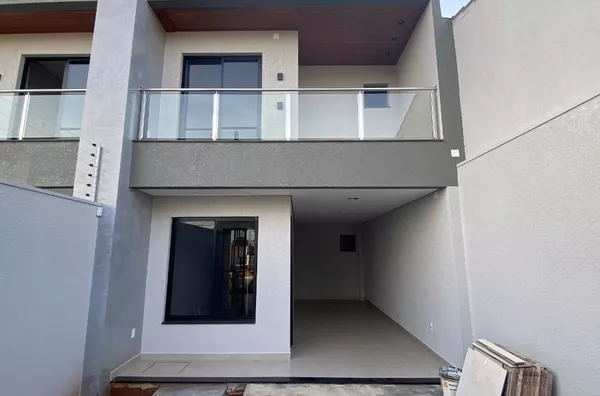 Sobrado para venda no bairro AKLP em Pato Branco - PR