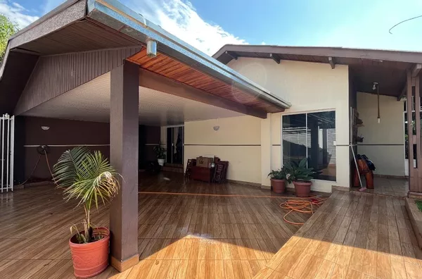  Casa para venda na Vila A em Pato Branco - PR