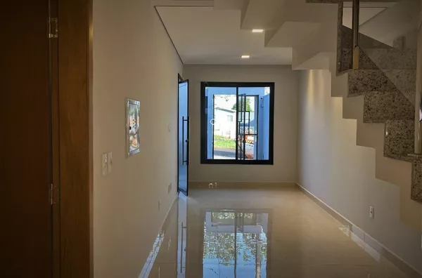 Sobrado para venda no bairro AKLP em Pato Branco - PR