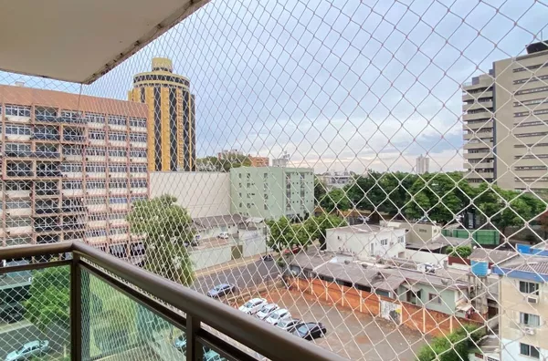 Apartamento para venda no edifício Professor Bernardo Litzinger no Centro de Pato Branco - PR