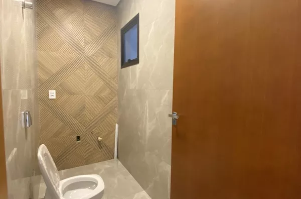 Sobrado para venda no bairro AKLP em Pato Branco - PR