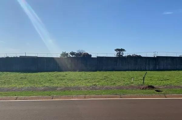 Terrenos para venda no condomínio Villa Firenze em Pato Branco - PR