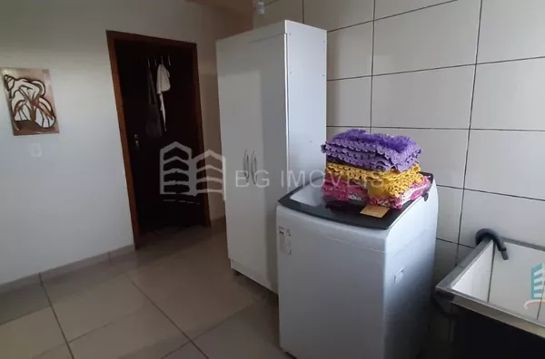 CASA PARA VENDA NO BAIRRO BANCÁRIOS 