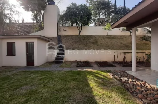 Depósito e Espaço para Horta