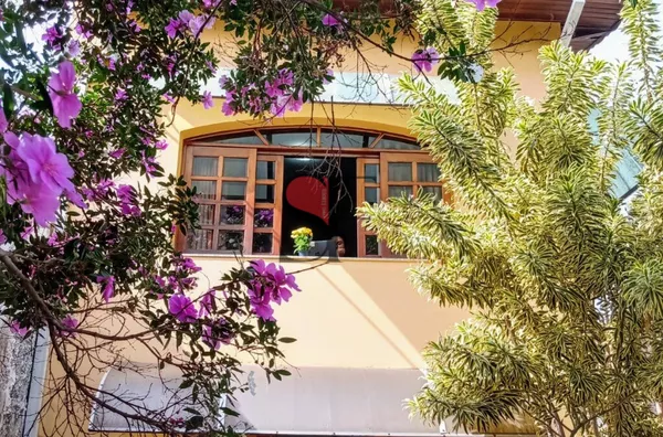 Casa para venda, ou permuta com apartamento em Ubatuba,  Vila Das Graças, Taubaté