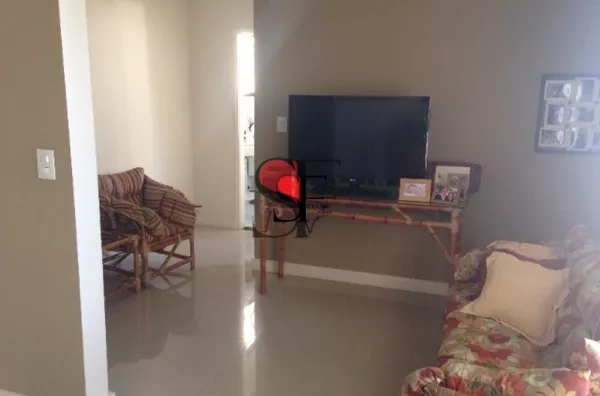 Apartamento na cobertura Edifício Solar Florence - Taubaté