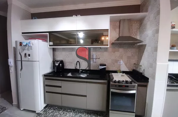 Apartamento com 2 dormitórios na Praia das Toninhas em Ubatuba para venda.
