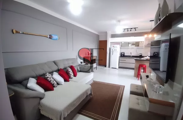 Apartamento com 2 dormitórios na Praia das Toninhas em Ubatuba para venda.