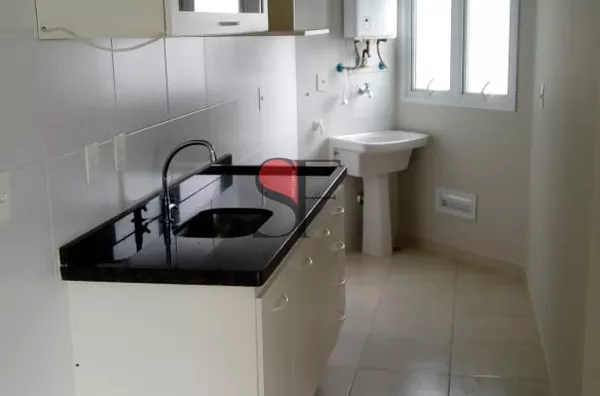 Apartamento MOB para locação na Rua Ubatuba.