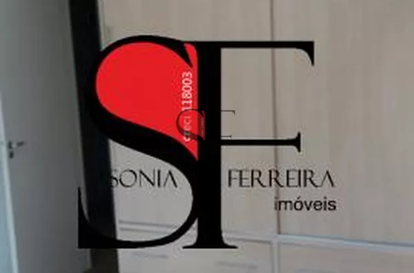 Dormitório com armários