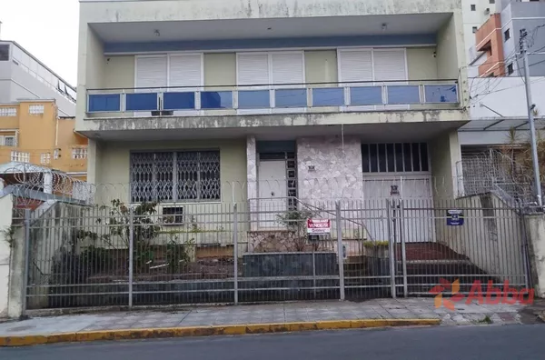 Casa para venda, 4 quarto(s),  Centro, Santa Maria