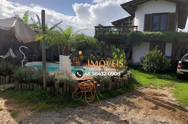 Casa com 2 quartos e 127m² à venda em Lagoa da Conceição, Florianópolis.