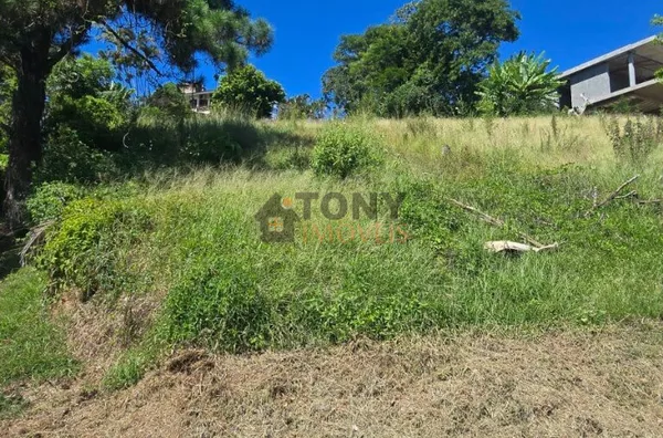 Terreno de 1685m2 à venda no Bosque das Mansões - São José - SC.