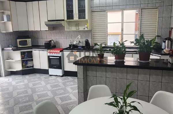 Casa à venda, 03 quartos, sendo 01 suíte e 07 vagas no bairro Ipiranga - São José - SC - Foto 9