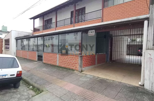 Casa Térrea Comercial no Bairro Nossa Senhora do Rosário