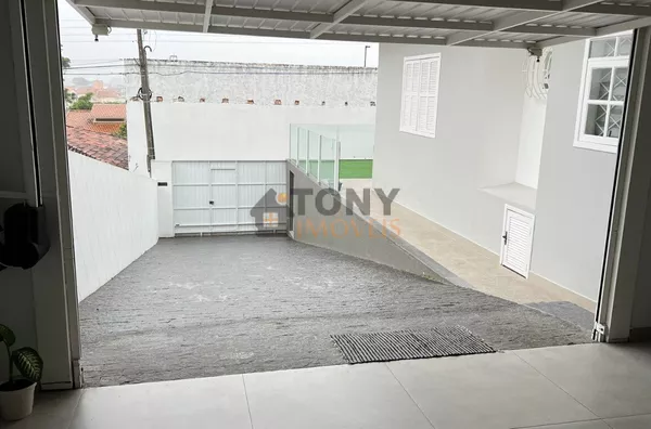 Excelente casa de 3 dormitórios e 2 suítes no bairro Serraria - São José. - Foto 25