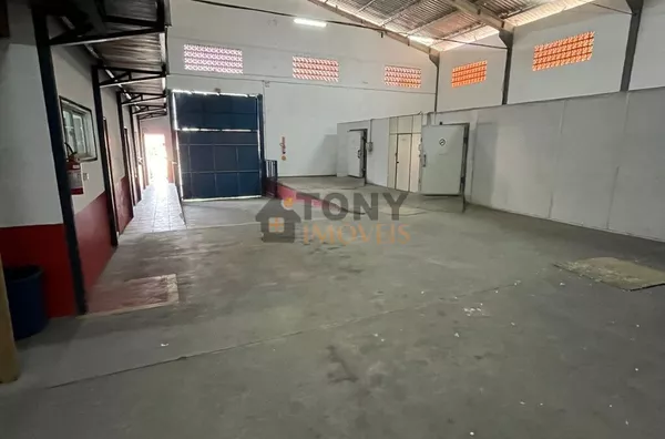 GALPÃO COM 460M² EM AREIAS 