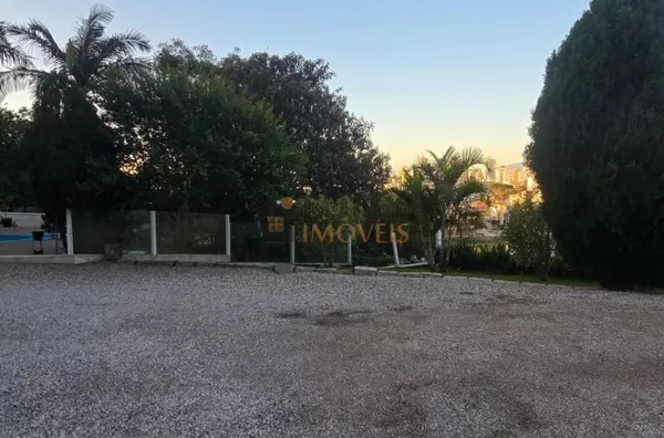 Casa em condomínio fechado de 4 dormitórios com 350m2, Bosque das Mansões - São José -SC - Foto 9