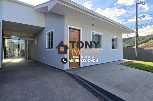 Casa com 3 quartos à venda no bairro Potecas - São José -SC.