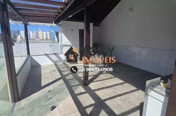 Casa com piscina de 3 dormitórios sendo 1 suíte localizada no bairro Areias - São José - SC. - Foto 17