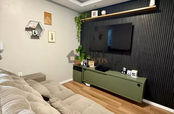 INCRIVEL APARTAMENTO 2 QUARTOS NO FLORESTA MOBILIADO COM VAGA 